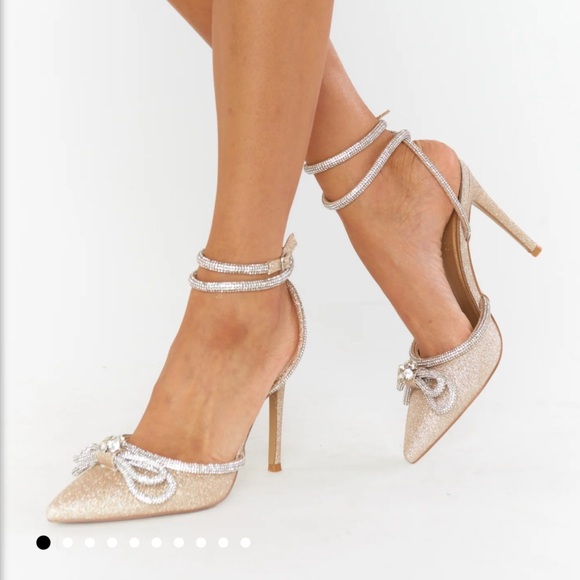 Billini Elope Pointed Toe Heels in Gold Glitter - Picture 1 of 6